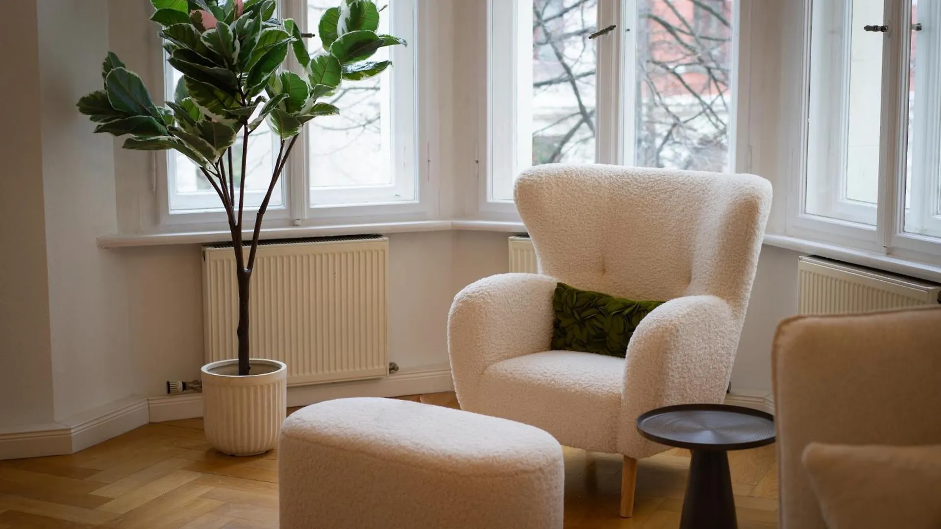 Charles & Kaetchen Design Zentrum Leipzig Apartment